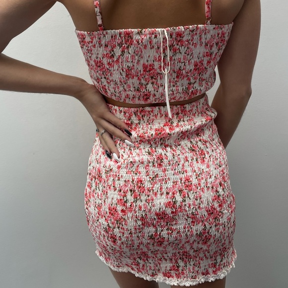 ☀️✌🏼NWOT Floral 2 Piece Set - Picture 12 of 12